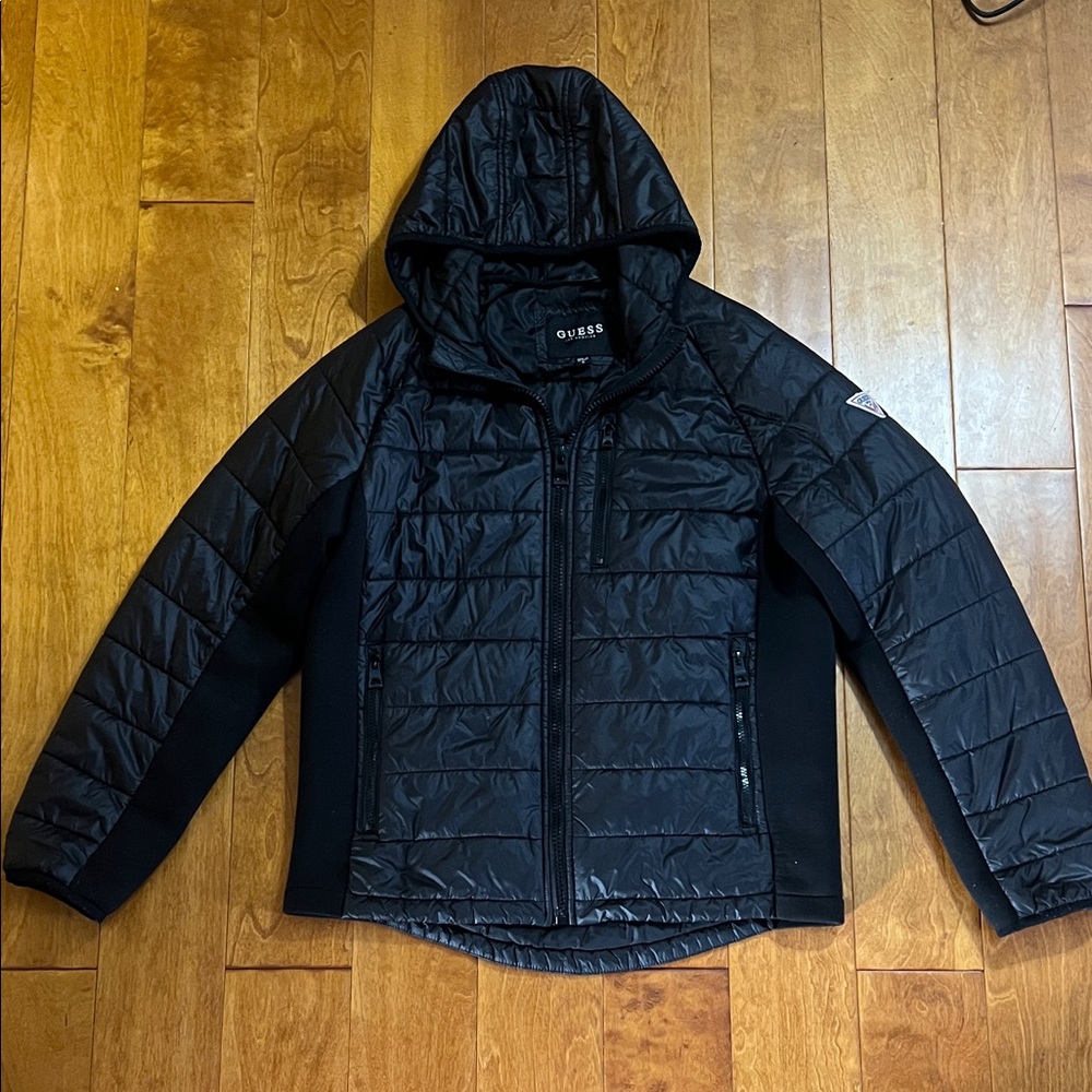 GUESS Black Quilted Hooded Jacket Size M Full Zip Lightweight Puffer Outdoor - Picture 2 of 12